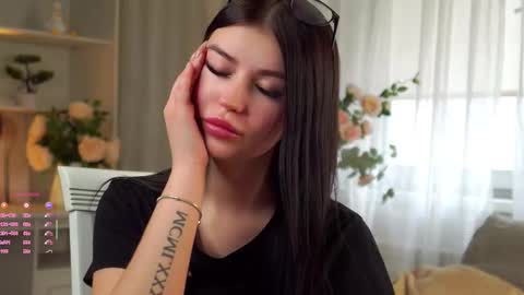 Mila online show from March 5, 2026, 2:18 am