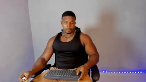 Snapshot of leonardo_jones1 chatting on May 31, 2026, 11:17 pm Leandro jones online show from May 31, 2026, 11:17 pm