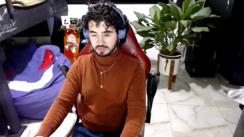 Snapshot of leonel_wargen chatting on November 17, 2025, 7:36 am Artorias online show from November 17, 2025, 7:36 am