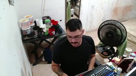 leonino231 online show from December 20, 2025, 10:28 pm