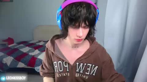 Snapshot of leonkissboy chatting on June 14, 2026, 9:55 am leonkissboy online show from June 14, 2026, 9:55 am