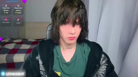 Snapshot of leonkissboy chatting on July 2, 2026, 4:35 pm leonkissboy online show from July 2, 2026, 4:35 pm