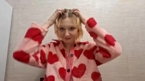 Snapshot of leonorekaufhold chatting on October 30, 2025, 8:16 am leonorekaufhold online show from October 30, 2025, 8:16 am