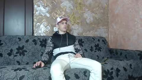 Snapshot of leoroman chatting on October 25, 2025, 9:06 am leoroman online show from October 25, 2025, 9:06 am