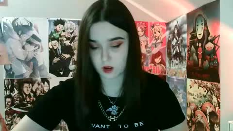 Snapshot of leraaa72 chatting on February 28, 2025, 9:44 pm little secret online show from February 28, 2025, 9:44 pm