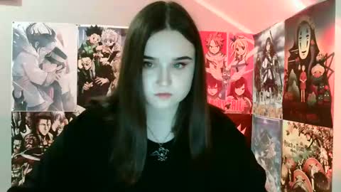 Snapshot of leraaa72 chatting on March 10, 2025, 7:07 pm little secret online show from March 10, 2025, 7:07 pm