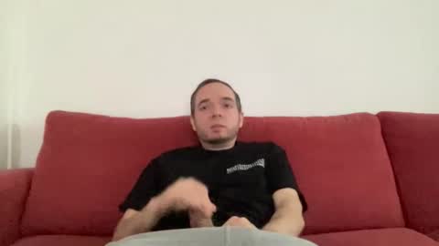 Snapshot of leroidesaulnes chatting on March 23, 2026, 10:19 am leroidesaulnes online show from March 23, 2026, 10:19 am