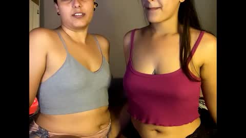 lesbiancouplebrazil2025 online show from May 2, 2026, 10:48 pm