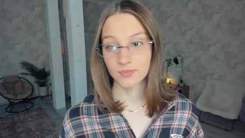 Snapshot of lesigrace chatting on March 8, 2026, 9:24 am Sanem online show from March 8, 2026, 9:24 am