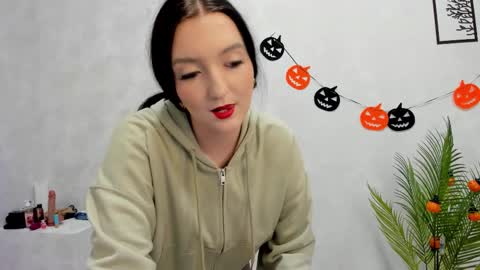 Snapshot of lesley_wins chatting on October 17, 2025, 8:17 am Lesley online show from October 17, 2025, 8:17 am