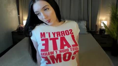 Snapshot of lesley_wins chatting on November 21, 2025, 4:33 am Lesley online show from November 21, 2025, 4:33 am