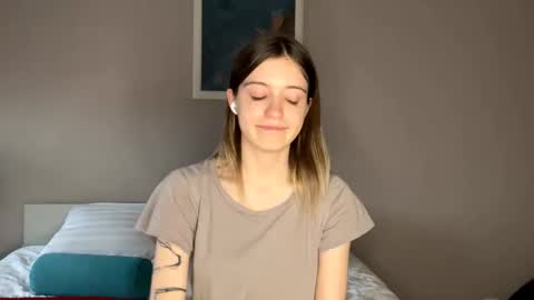 Snapshot of lesleytargett chatting on November 14, 2025, 11:31 am Sia online show from November 14, 2025, 11:31 am