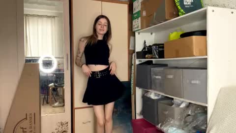 Snapshot of lesleytargett chatting on November 22, 2025, 11:42 am Sia online show from November 22, 2025, 11:42 am