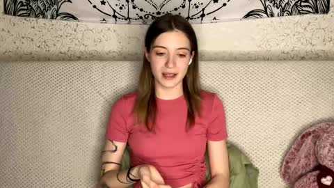 Snapshot of lesleytargett chatting on December 3, 2025, 12:14 pm Sia online show from December 3, 2025, 12:14 pm