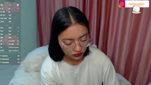 Snapshot of leslie__anderson chatting on March 8, 2025, 5:28 am Leslie online show from March 8, 2025, 5:28 am