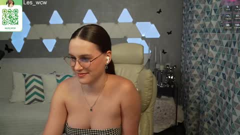 Snapshot of lesliekorfs chatting on February 19, 2025, 10:53 pm LeslieKorfs online show from February 19, 2025, 10:53 pm