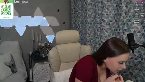 Snapshot of lesliekorfs chatting on February 28, 2025, 10:39 pm LeslieKorfs online show from February 28, 2025, 10:39 pm