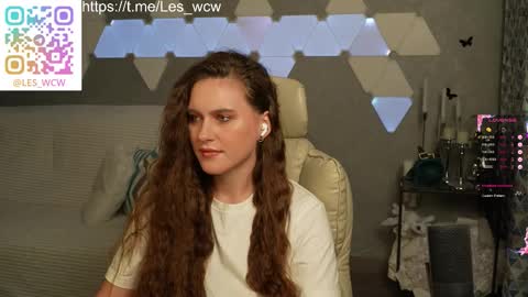 Snapshot of lesliekorfs chatting on November 5, 2025, 9:04 pm LeslieKorfs online show from November 5, 2025, 9:04 pm