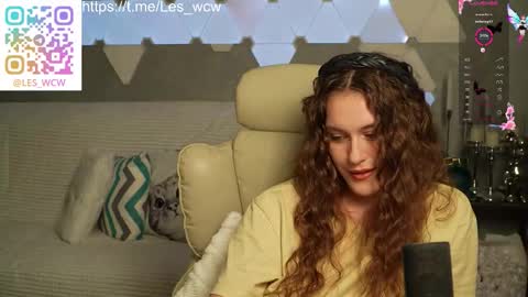 Snapshot of lesliekorfs chatting on November 28, 2025, 10:23 pm LeslieKorfs online show from November 28, 2025, 10:23 pm