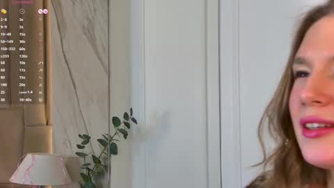 Leslie online show from February 25, 2025, 8:47 am