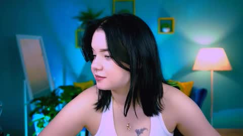 Snapshot of leslierowe chatting on December 3, 2025, 6:06 pm LeslieRowe online show from December 3, 2025, 6:06 pm