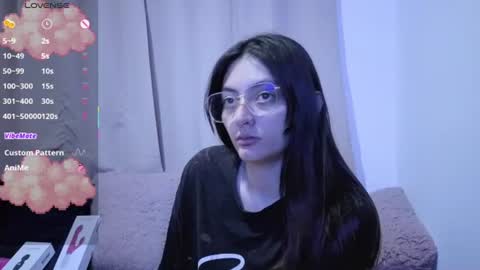 lessliee online show from July 22, 2026, 4:37 am