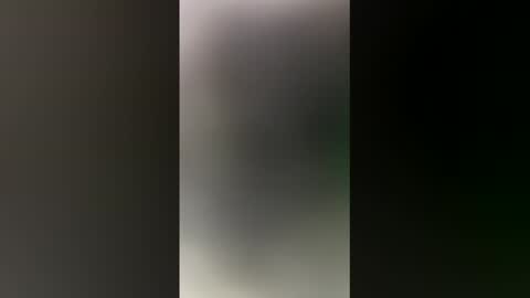 leticiabruselas online show from April 1, 2026, 1:41 pm