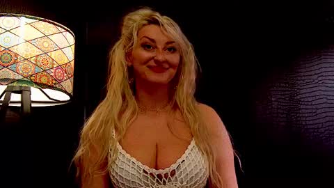 Snapshot of leticiareys chatting on February 27, 2026, 1:00 pm leticiareys online show from February 27, 2026, 1:00 pm