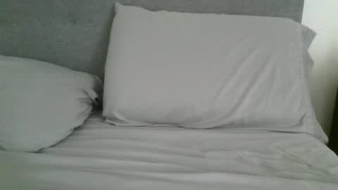 lets_play143 online show from June 15, 2026, 11:51 pm