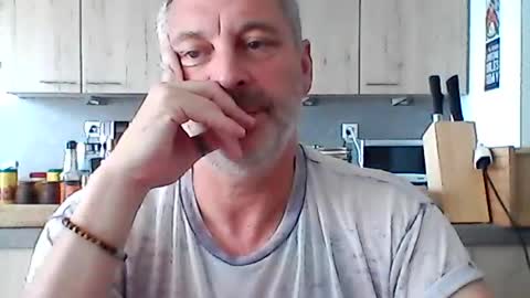 Snapshot of letshavefun2gether68 chatting on July 8, 2026, 9:25 am letshavefun2gether68 online show from July 8, 2026, 9:25 am
