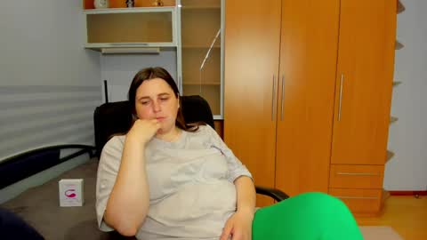 Snapshot of letticams chatting on June 5, 2026, 6:52 am Naomi online show from June 5, 2026, 6:52 am