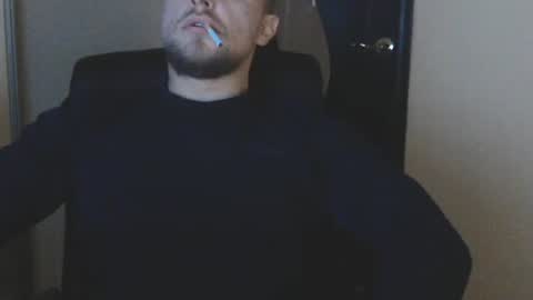 lev1ngston online show from December 2, 2024, 5:59 am