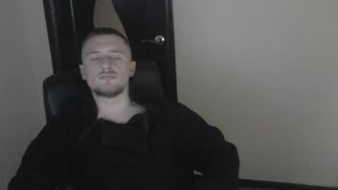 lev1ngston online show from December 25, 2024, 11:00 am