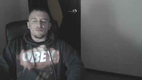 lev1ngston online show from January 25, 2025, 9:57 pm