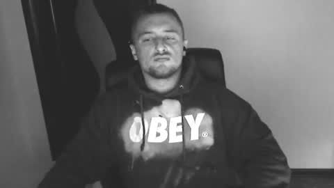 lev1ngston online show from October 10, 2025, 11:48 pm