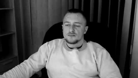 lev1ngston online show from January 6, 2026, 5:16 pm