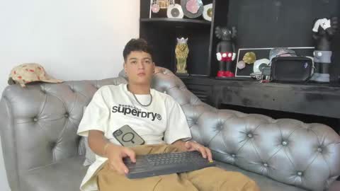 Snapshot of levy_steve chatting on March 2, 2025, 10:14 am LevySteven online show from March 2, 2025, 10:14 am