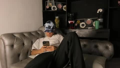 Snapshot of levy_steve chatting on March 8, 2025, 4:01 am LevySteven online show from March 8, 2025, 4:01 am