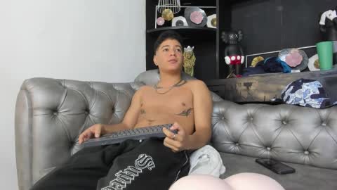 Snapshot of levy_steve chatting on March 8, 2025, 10:11 am LevySteven online show from March 8, 2025, 10:11 am