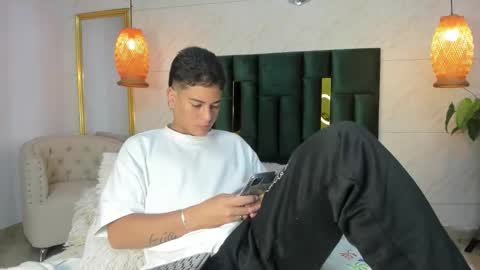 Snapshot of levy_steve chatting on November 9, 2025, 5:39 am LevySteven online show from November 9, 2025, 5:39 am