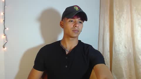 i  am lewis ly EDUARDO MEMDOZA15 online show from February 16, 2026, 3:30 pm