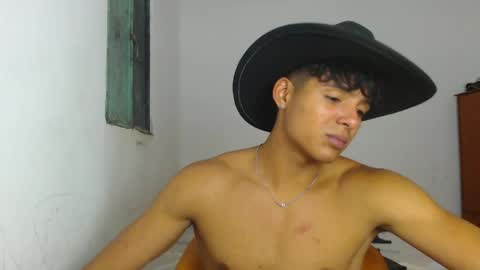 Snapshot of lewis_ly chatting on June 4, 2026, 11:11 pm i am lewis ly EDUARDO MEMDOZA15 online show from June 4, 2026, 11:11 pm