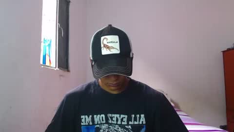 Snapshot of lewis_ly chatting on June 15, 2026, 1:46 pm i am lewis ly EDUARDO MEMDOZA15 online show from June 15, 2026, 1:46 pm