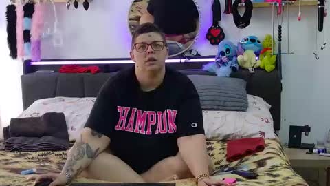 Snapshot of lexi2810 chatting on November 27, 2025, 11:56 am Lexi und Lex online show from November 27, 2025, 11:56 am