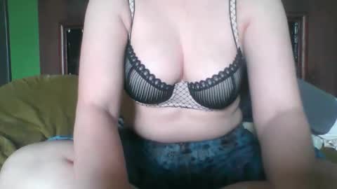 Snapshot of lexi_mariz chatting on May 26, 2026, 3:30 pm lexi_mariz online show from May 26, 2026, 3:30 pm