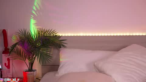 Lexi Reed online show from October 3, 2025, 2:14 pm