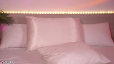 Lexi Reed online show from October 12, 2025, 2:16 pm