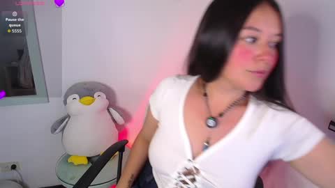 Lexie Thompson   8pm  0000am -5 online show from May 27, 2026, 1:35 am