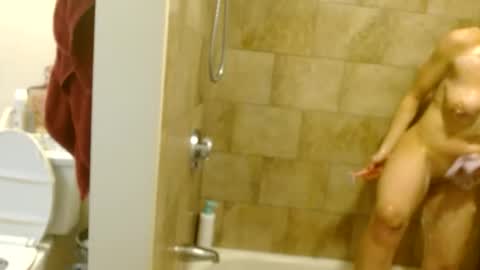 lexiel0veswood online show from February 21, 2026, 10:44 pm