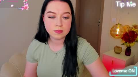 Snapshot of lexiepat chatting on May 5, 2026, 12:13 pm Alex online show from May 5, 2026, 12:13 pm